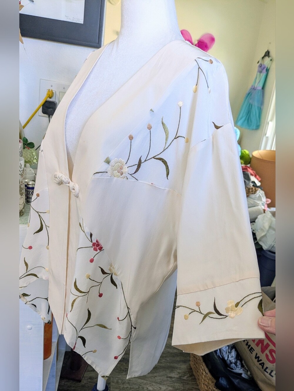Women's Silk Jacket - Cream – Vintage Asian Kimono Jacket Chinese Cream Embroi